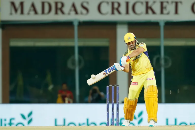 Dhoni sixes IPL